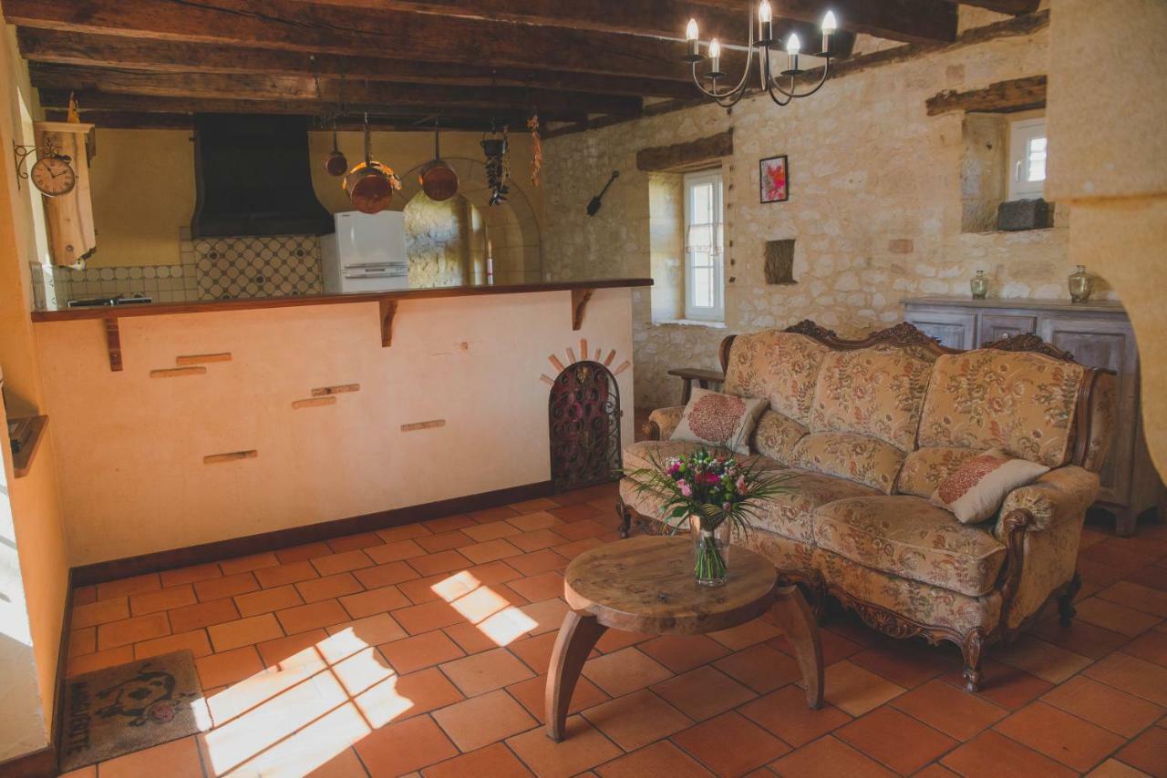 La Ferme De Bousserand Pontours Exterior foto